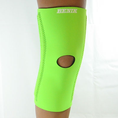 K-202 Knee Sleeve W/Removable Buttress and Spiral Stays